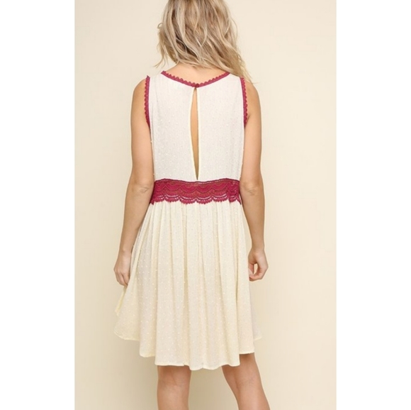 🆕🌿BOUTIQUE SHIFT DRESS🌿 - Picture 2 of 4